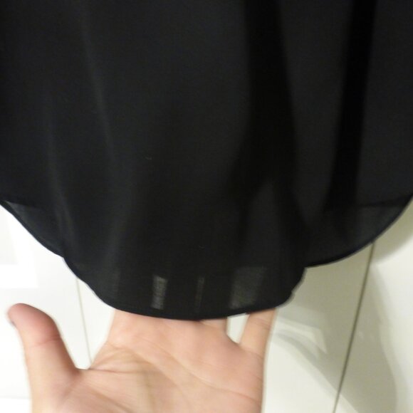 LE CHATEAU black flutter sleeve chiffon top with silver shimmery beads - Picture 7 of 11